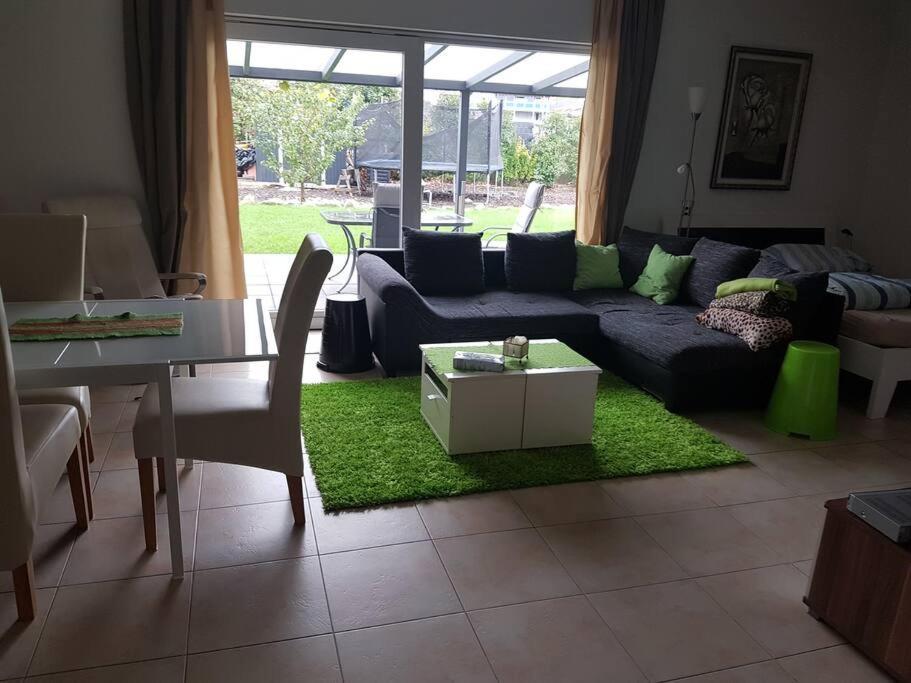 Ebenerdig Mit Terrasse & Garten, Wlan & Parkplatz! Self Check-In & Check-Out! Schwedenofen! Apartment Auggen Exterior photo