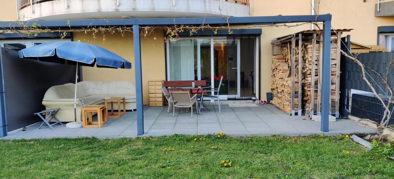 Ebenerdig Mit Terrasse & Garten, Wlan & Parkplatz! Self Check-In & Check-Out! Schwedenofen! Apartment Auggen Exterior photo